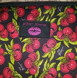 Betsey Johnson padded laptop/Ipad bag
